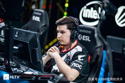 他替补登场 他替补登场